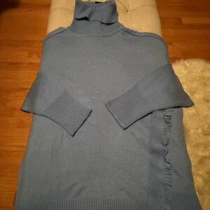 New Vineyard Vines Light Blue Knit Sweater